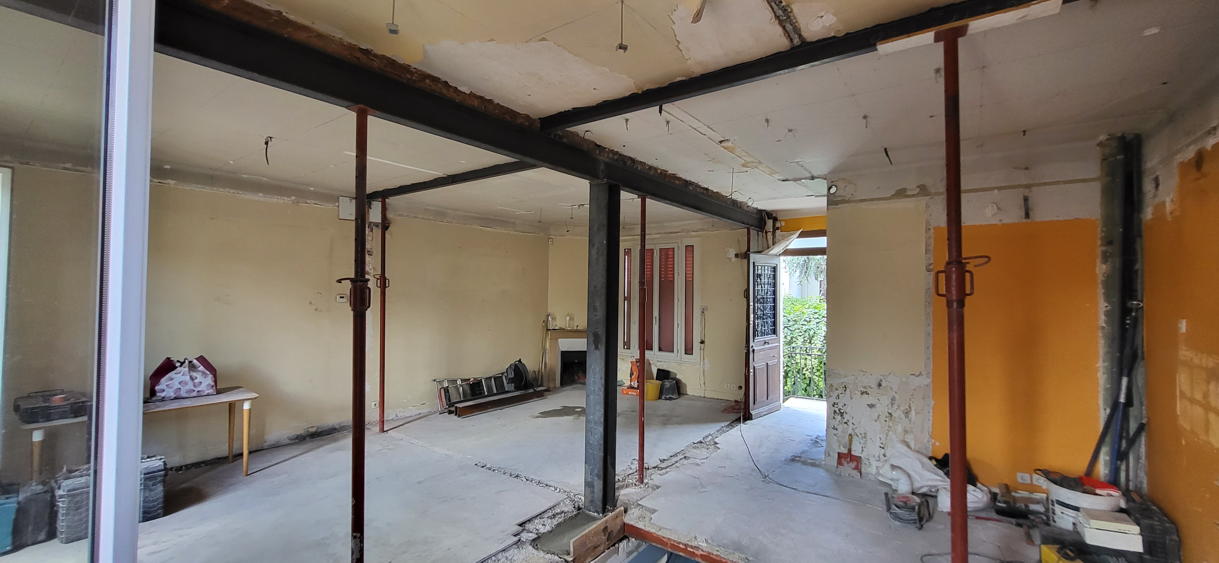 Structure métallique pour renforcement des mur porteur.