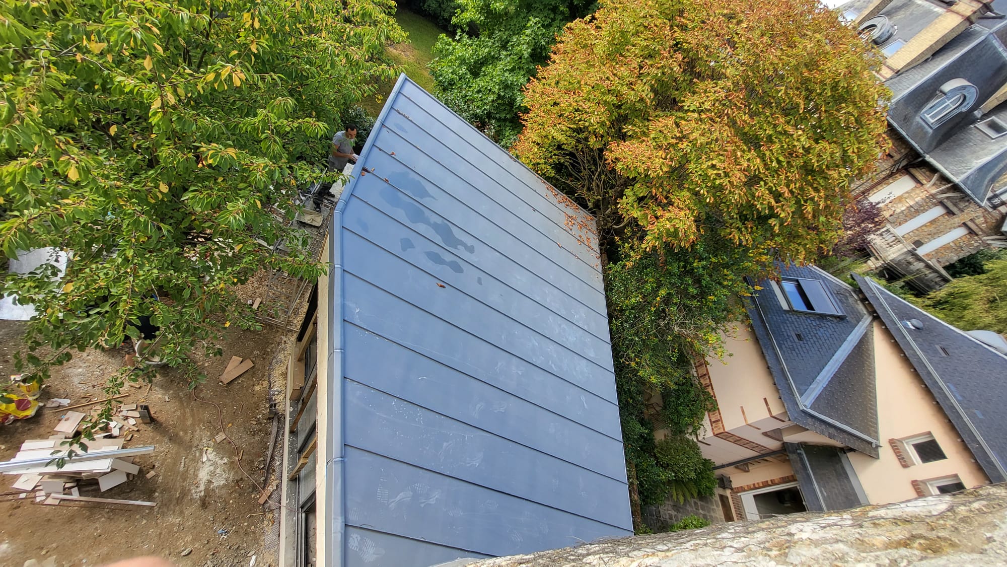 Couverture en zinc quartz à joints debouts